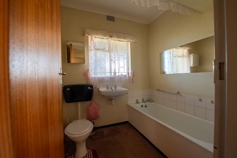 2 Bedroom Property for Sale in Riviersonderend Western Cape
